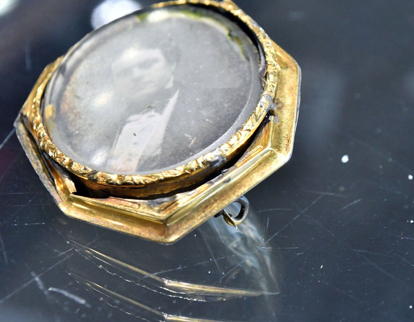 Edwardian 1800's Unidentified Gentleman G.F. Portrait Ladies Keepsake Pin Brooch
