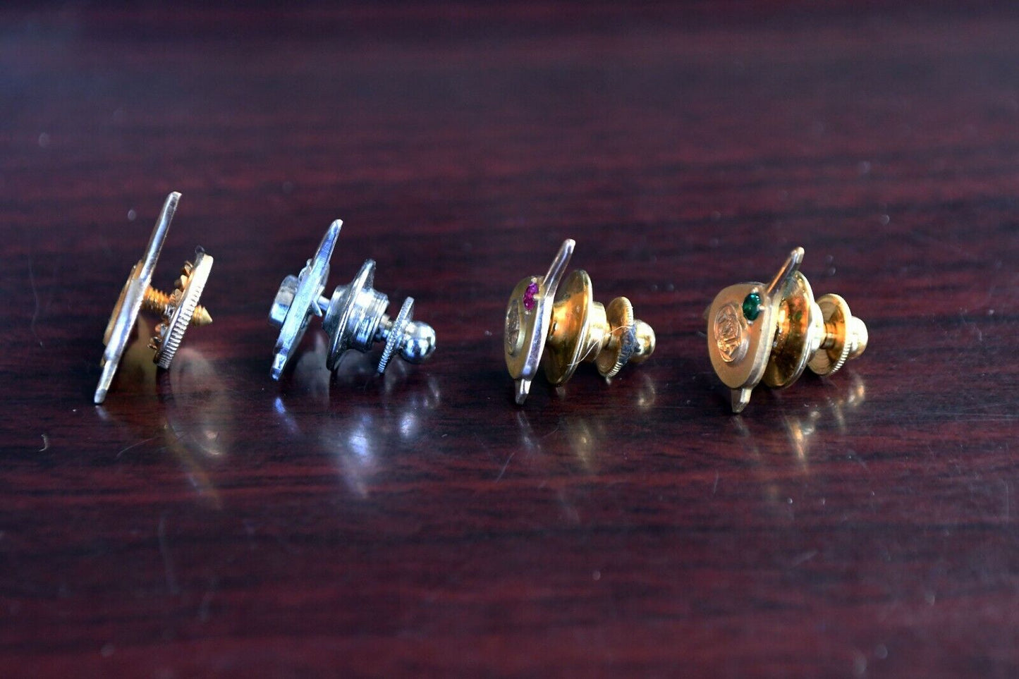 TWA Set of 4 Anniversary Year Pins Balfour 2-Solid 10k Gold Trans World Airlaine