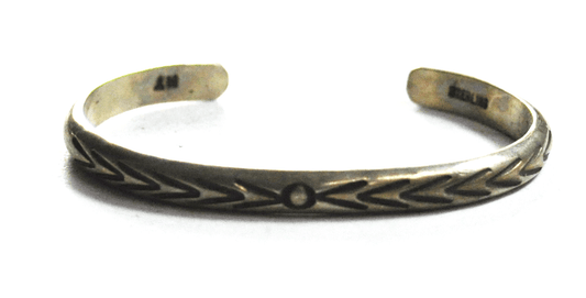 Sterling Silver Melvin Thompson Etched V Circle Child's Cuff Bracelet 4-1/4"