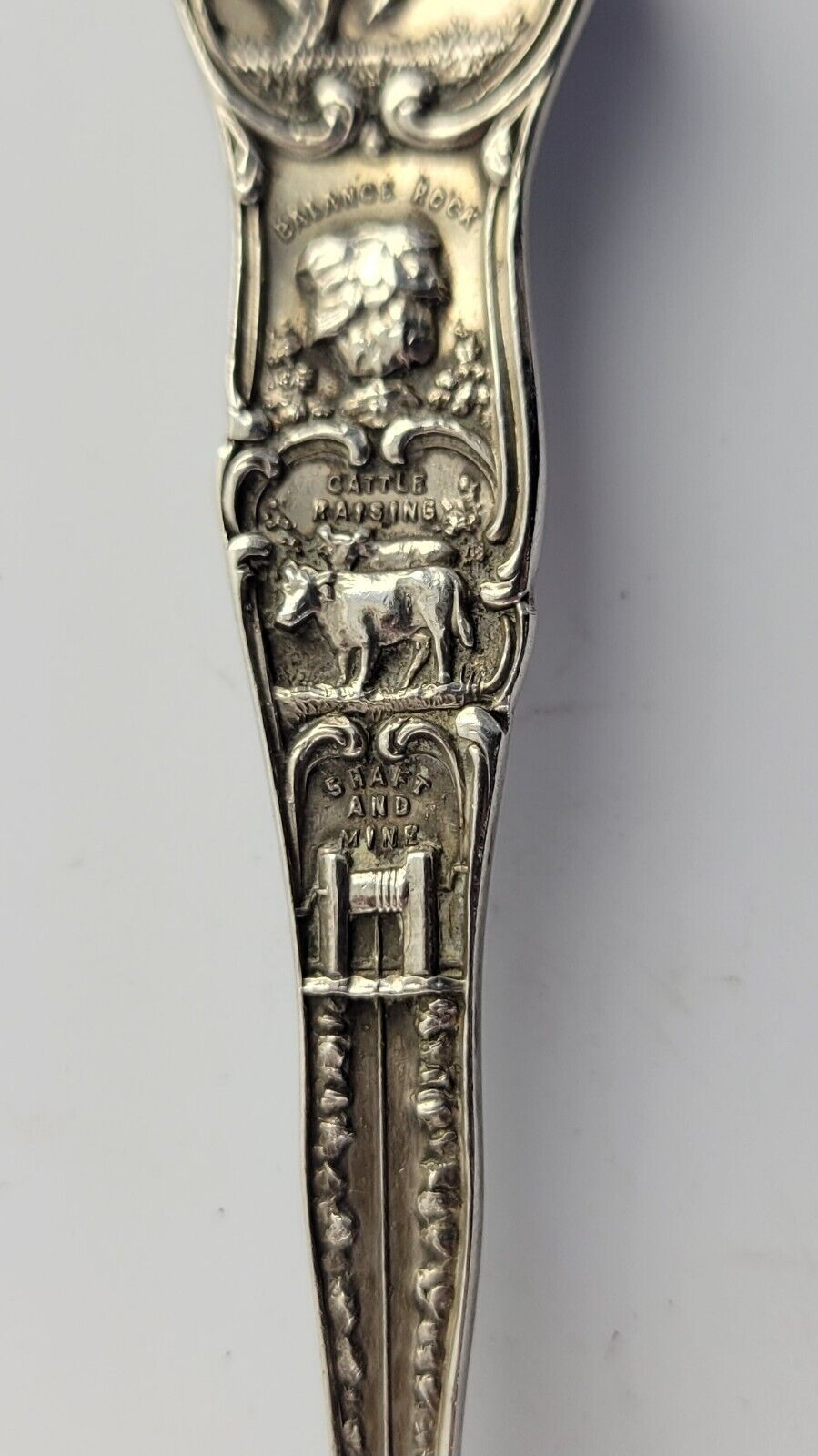 Pikes Peak Summit Sterling Silver 5 1/8” Souvenir Spoon .49oz. by Mechanics