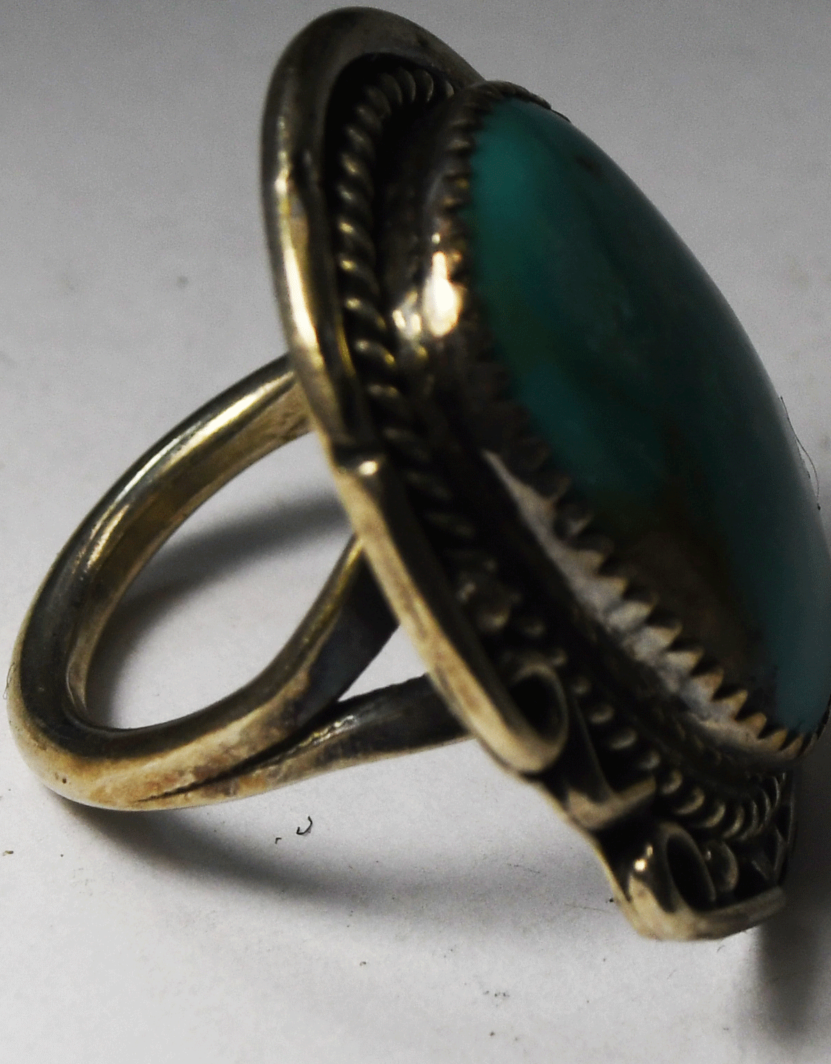 Sterling Silver Signed H Arrow Turquoise Solitaire Ring 31mm Size 7