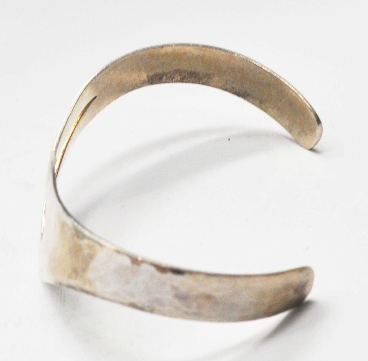 Sterling Silver Hammered 7-1/4" Wrist Split Center 18mm