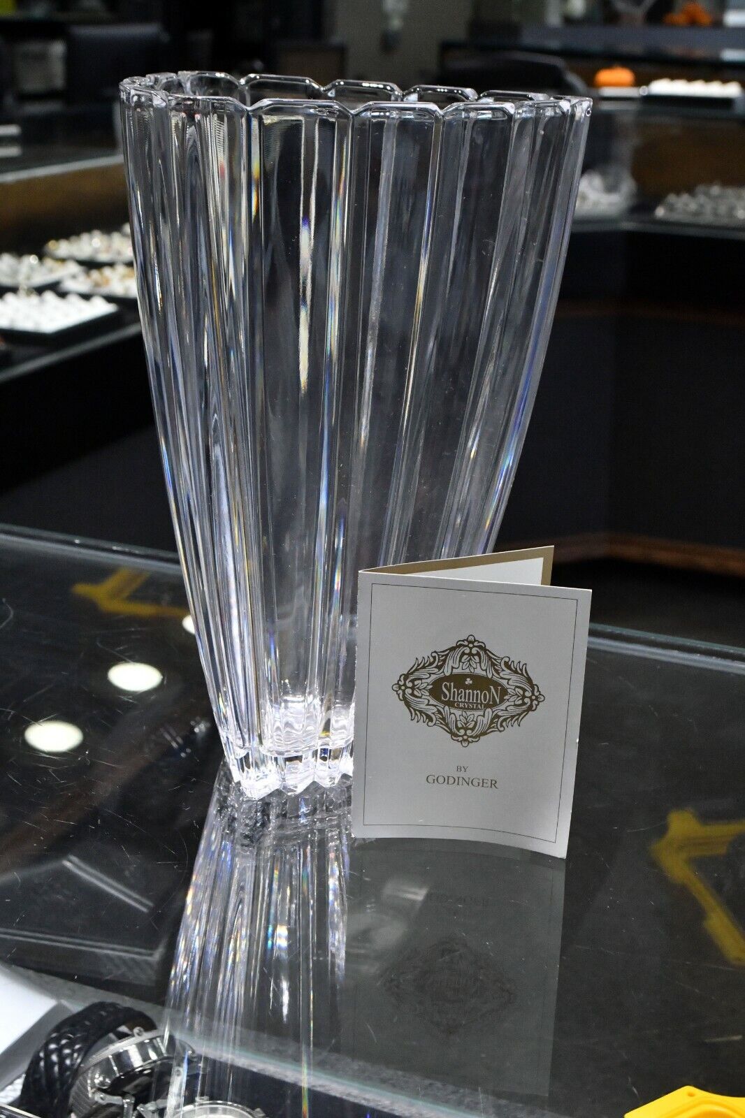 9" Shannon Crystal by Godinger 24% Lead Ireland Triangle Cut Vase