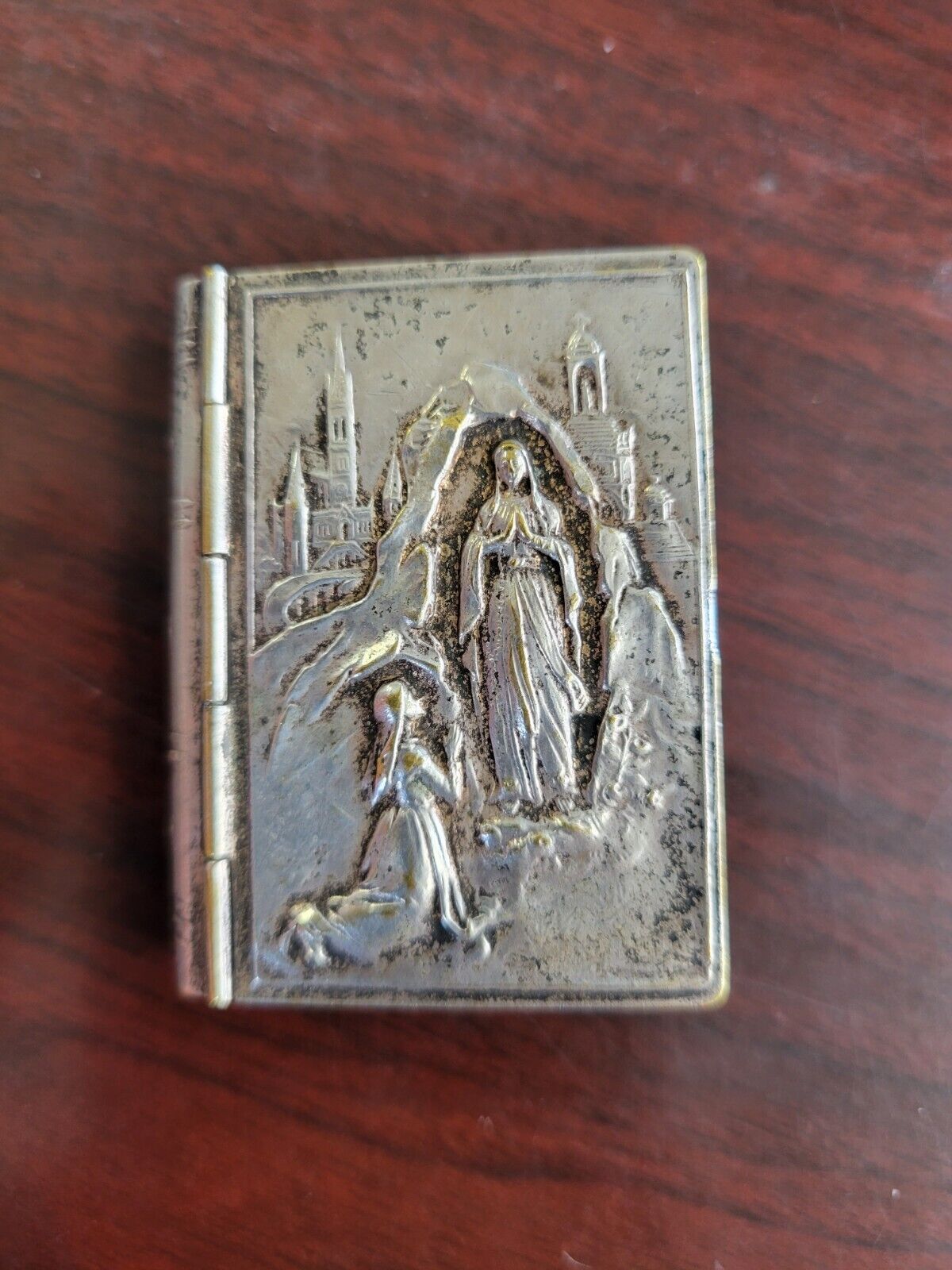 Vintage Depose Blessed Mother France Mary Silver Plated Book Pill Box 2"