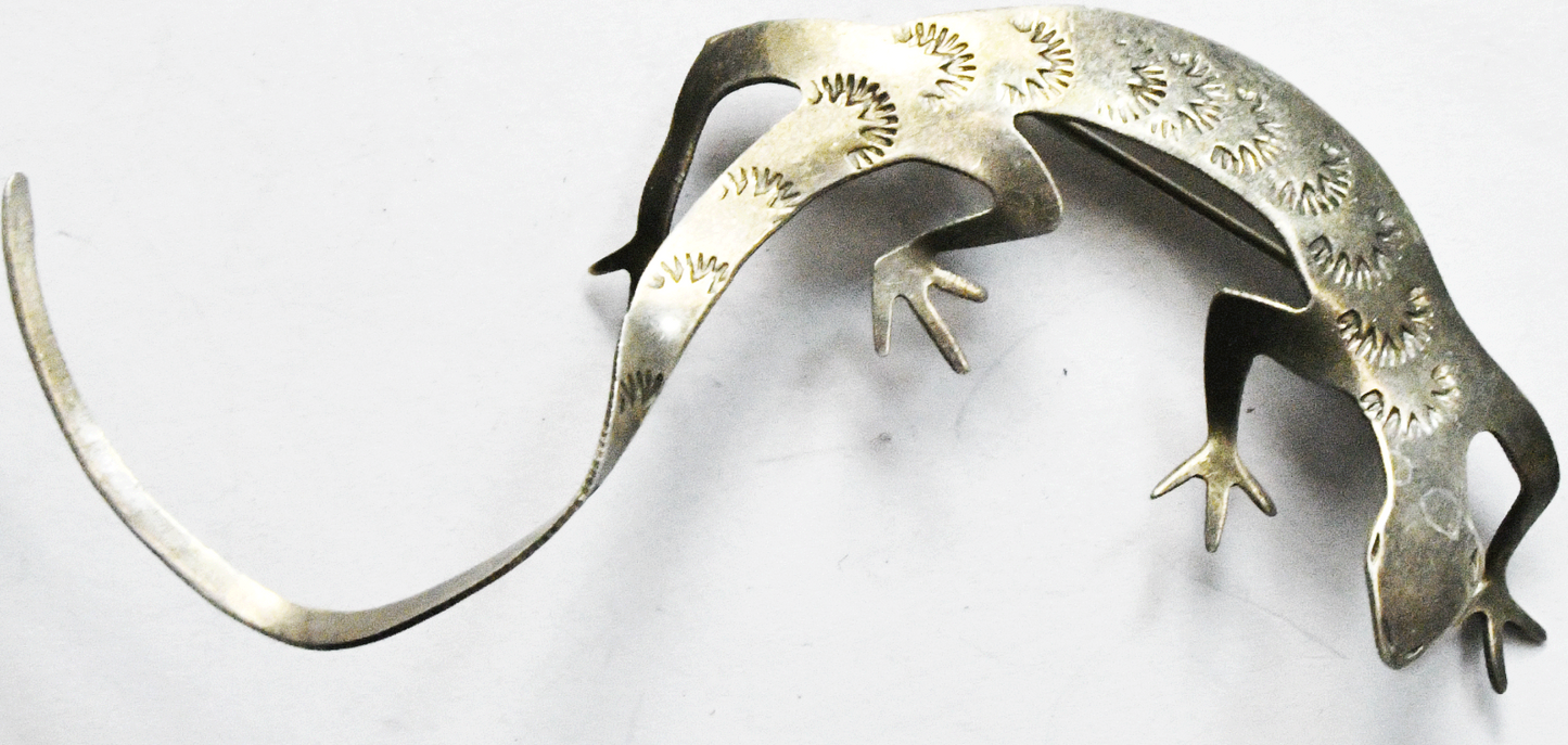 Sterling Silver Vintage L Guerro Lizard Chameleon Brooch Pin 3-1/4" x 37mm