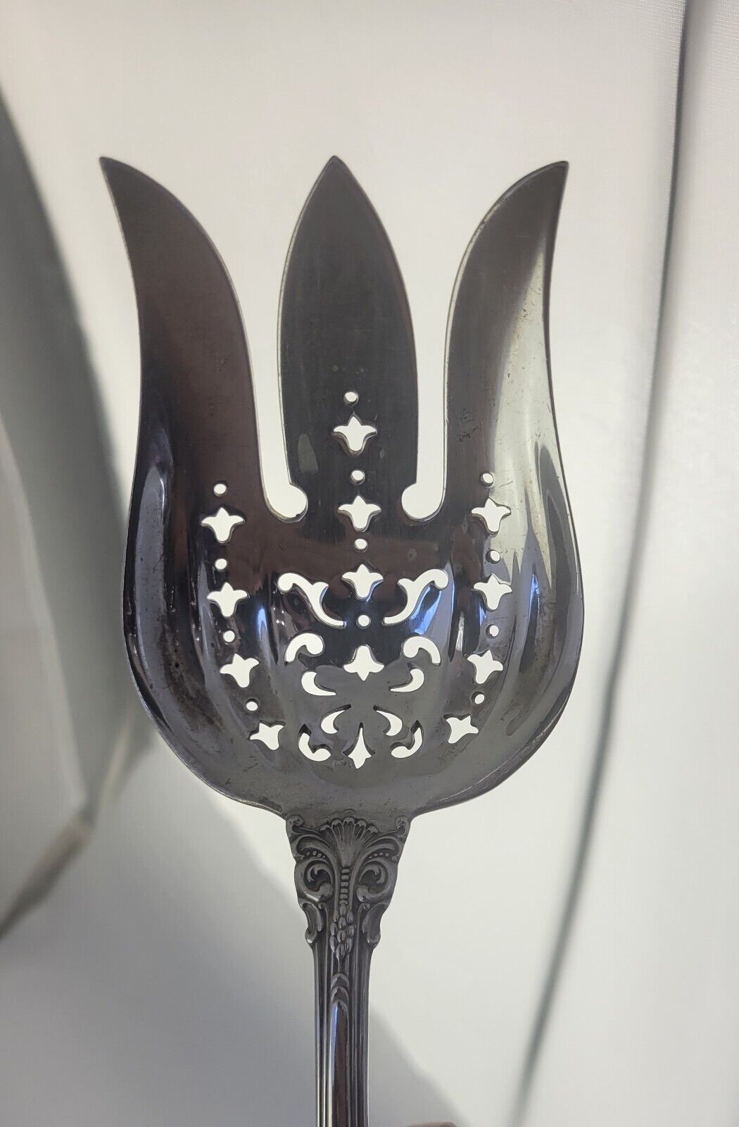 King Edward by Gorham 8 3/4" Sterling Silver Solid Salad Serving Fork 3.6oz.