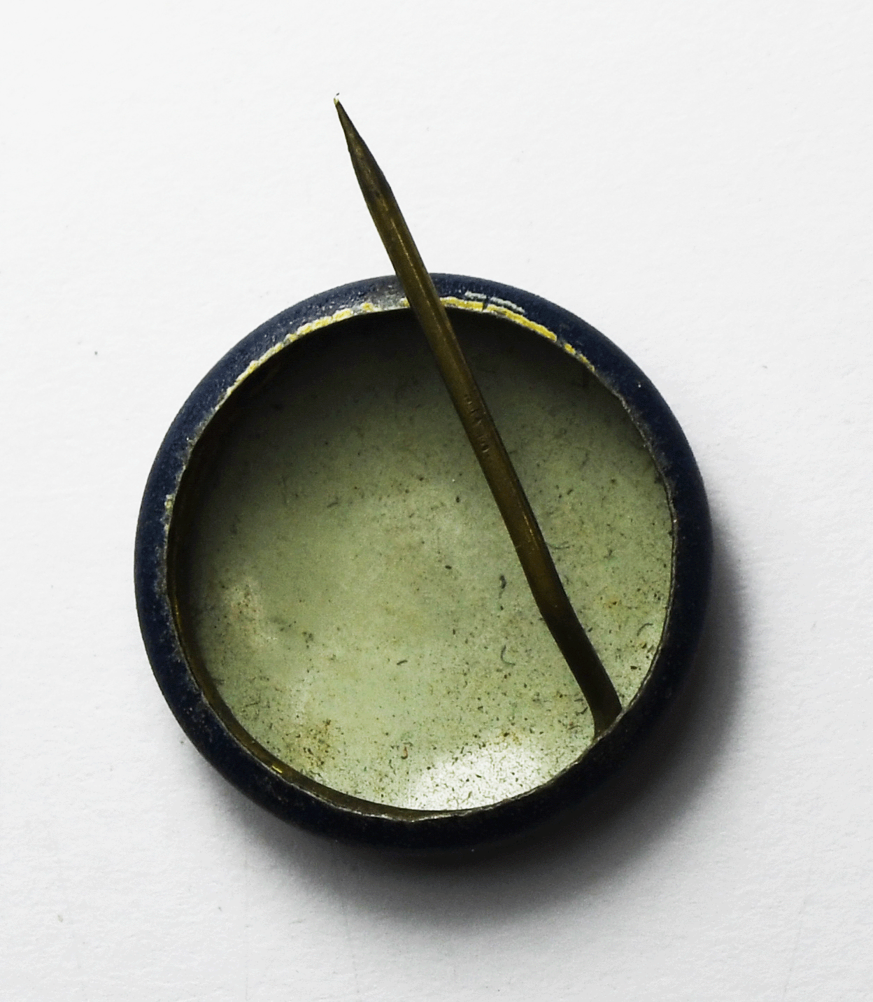 World Book Club Vintage WB Look It Up Pinback 18mm