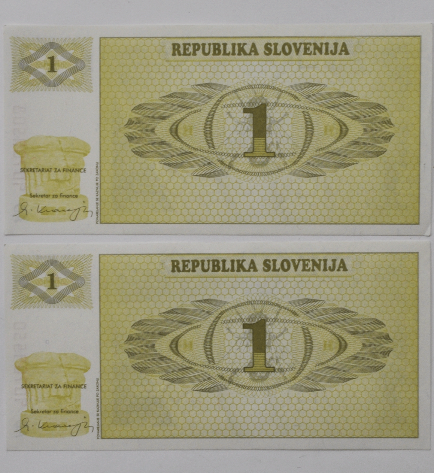 2 1990 Slovenia 1 One Tolar Uncirculated Notes 90709550 & 508