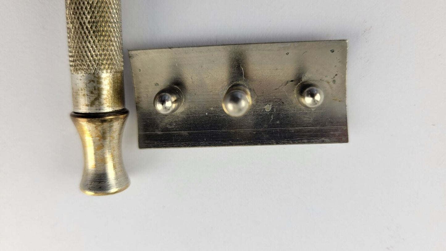 Vintage 4 Piece Travel Razor Made in England Silver Plated Case Greek Border