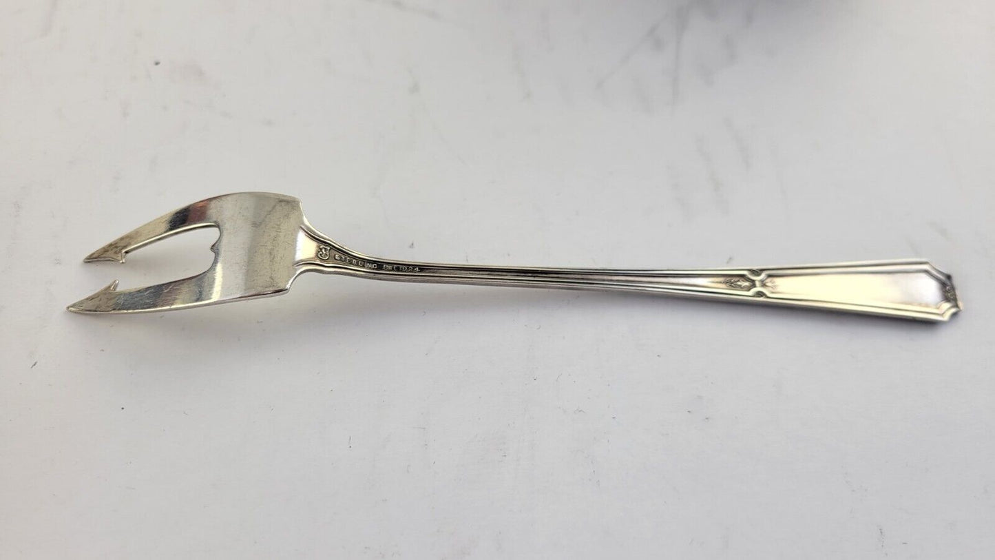 Louis XIV By Towle Sterling Silver Pickle/Olive Fork 2-Tine with Barbs 6 1/4"