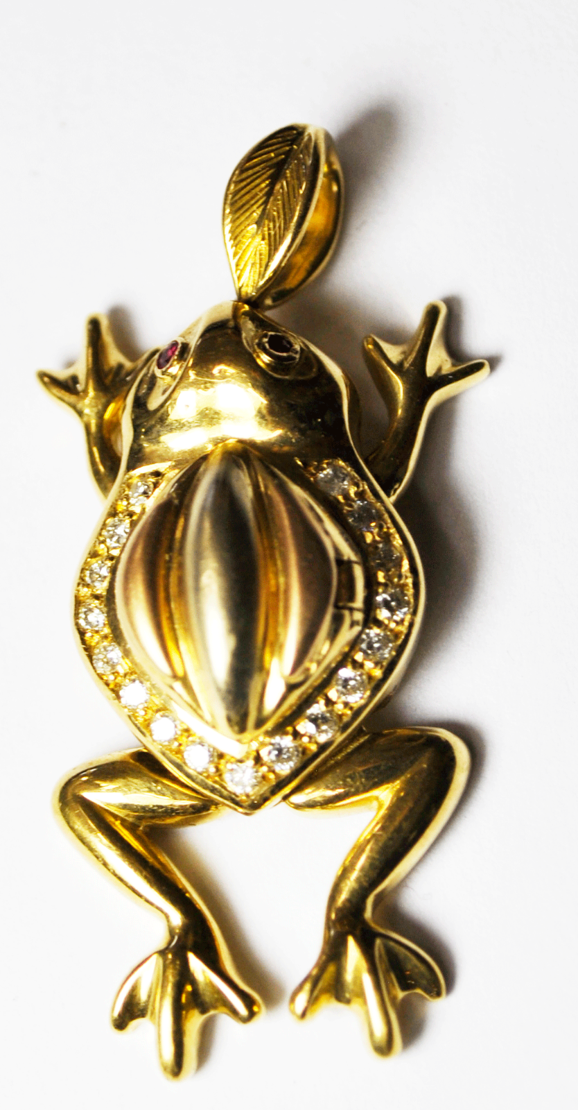 18k Yellow Gold Frog Mechanical Movable Legs Ruby Diamond 38mm Pendant