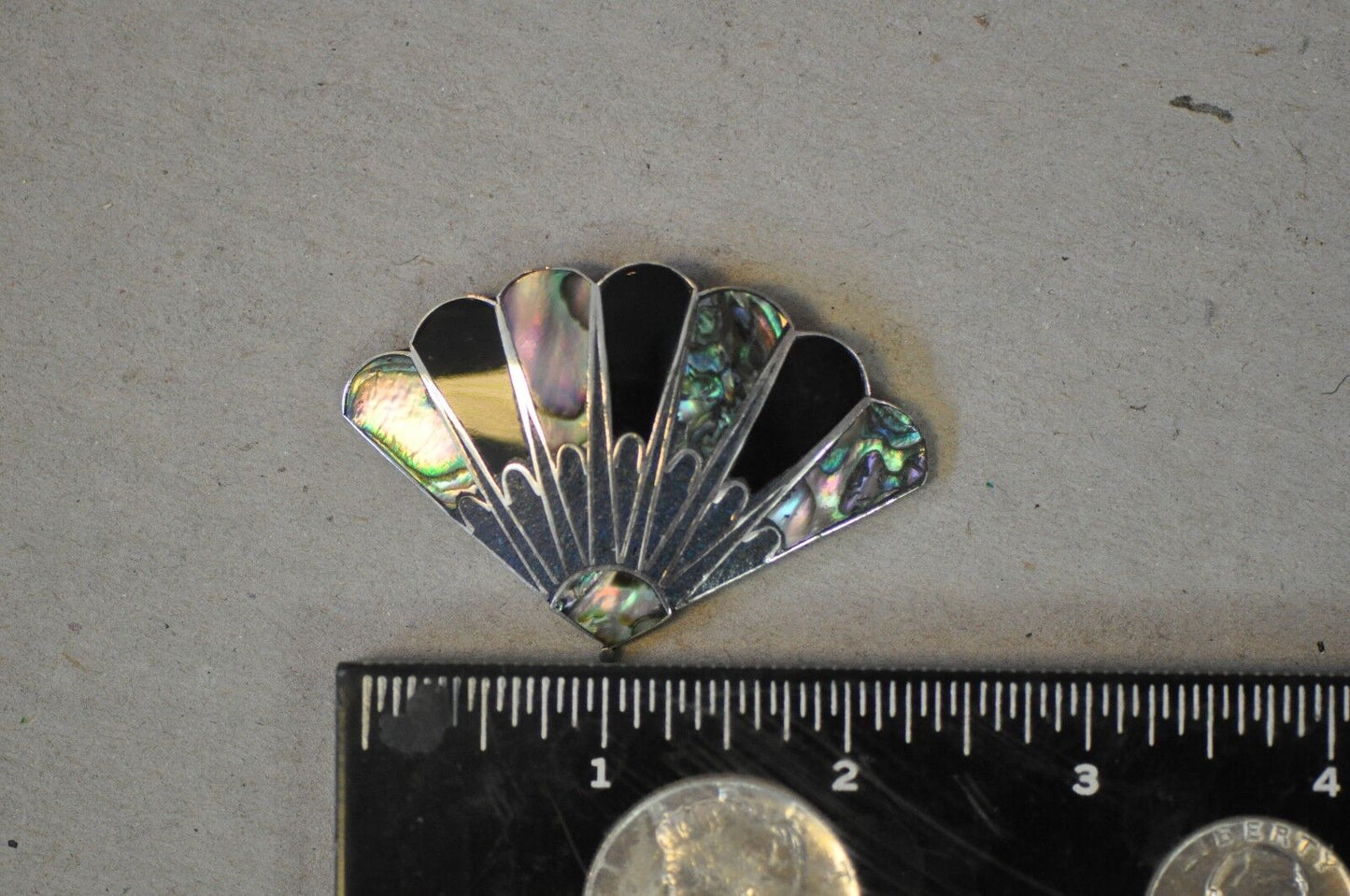 Vintage Mexico Sterling Mother of Pearl/Onyx Inlay Fan Brooch Pin Pendant Nice!