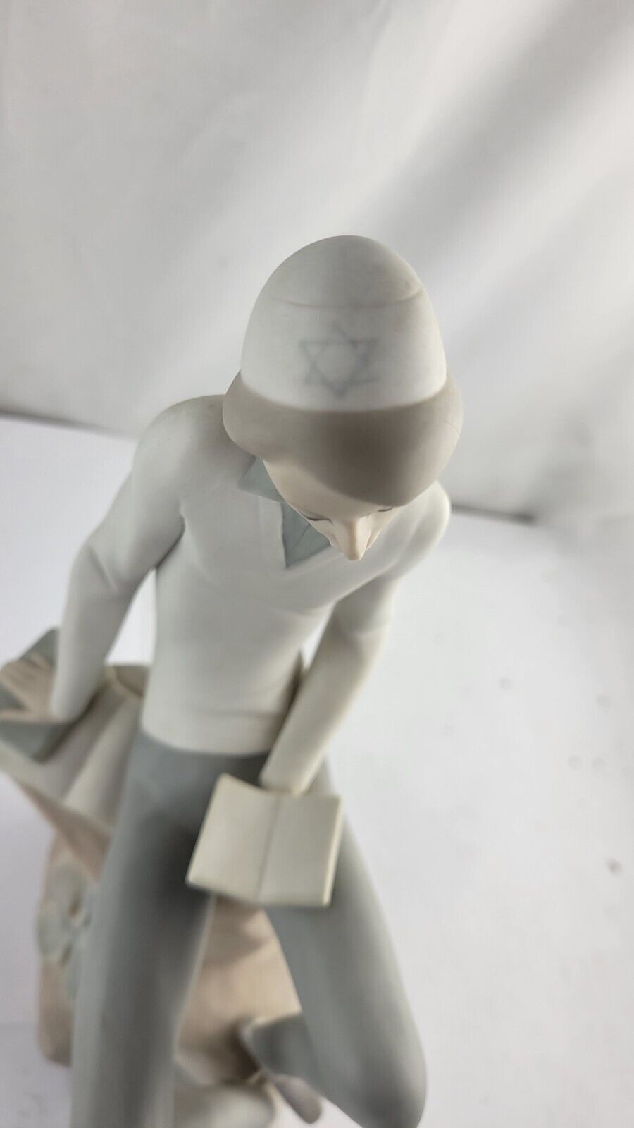 Lladro Hebrew Student Reading Porcelain Figurine 4684 Jewish Boy 11 1/2" Spain