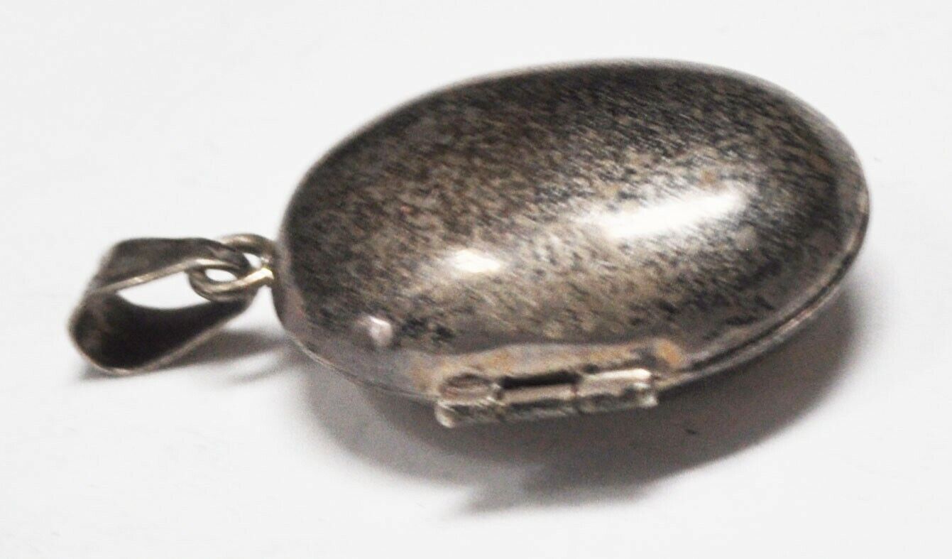 Sterling Silver Mexico TT-44 Oval Clam Shell Locket Pendant 45mm x 24mm