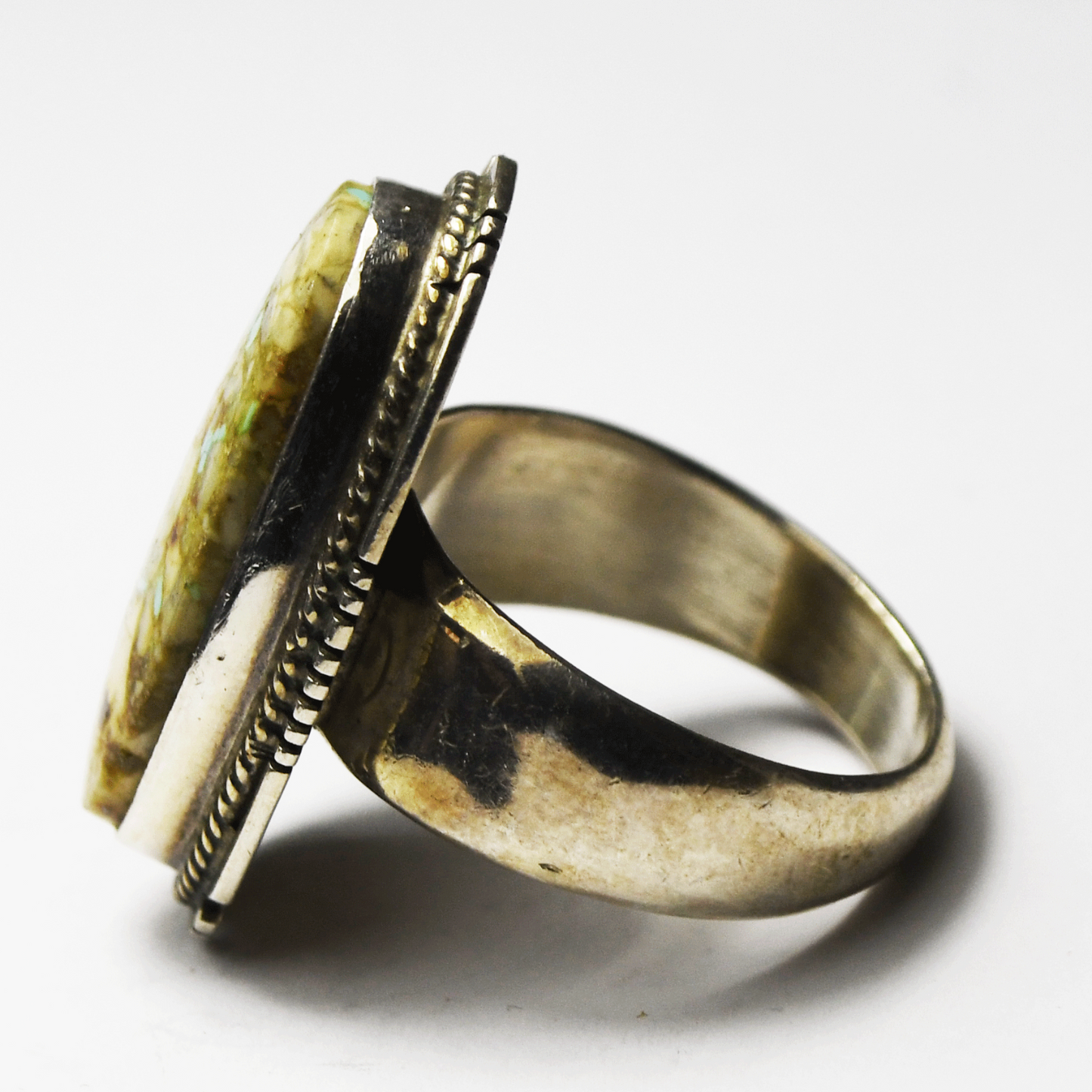 Sterling Silver Cream Oval Stone Small Turquoise Spots Ring 28mm Size 8-1/2