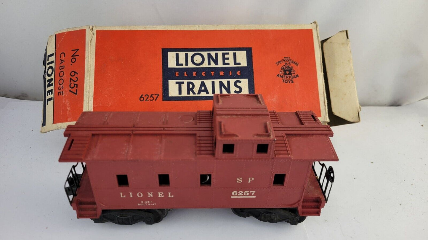 Vintage Lionel O Lines Red SP Caboose 6257 w/Original Box