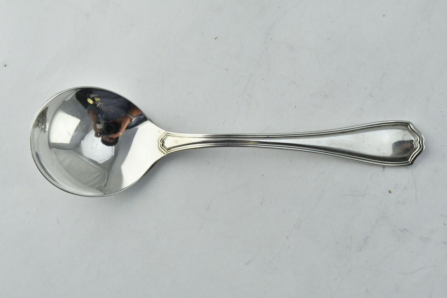 Hepplewhite by Reed & Barton Sterling 5 1/4"Round Bowl Soup Spoon Bouillon .74oz