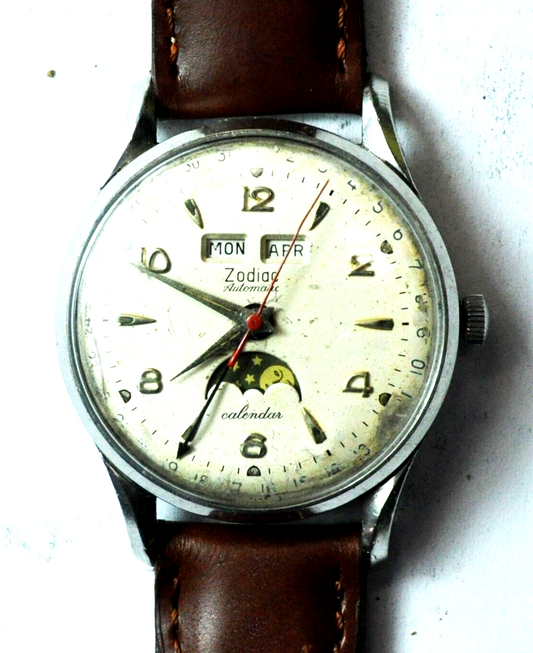 Vintage Zodiac Moonphase Automatic Triple Calendar Wristwatch 1402 34mm S/S