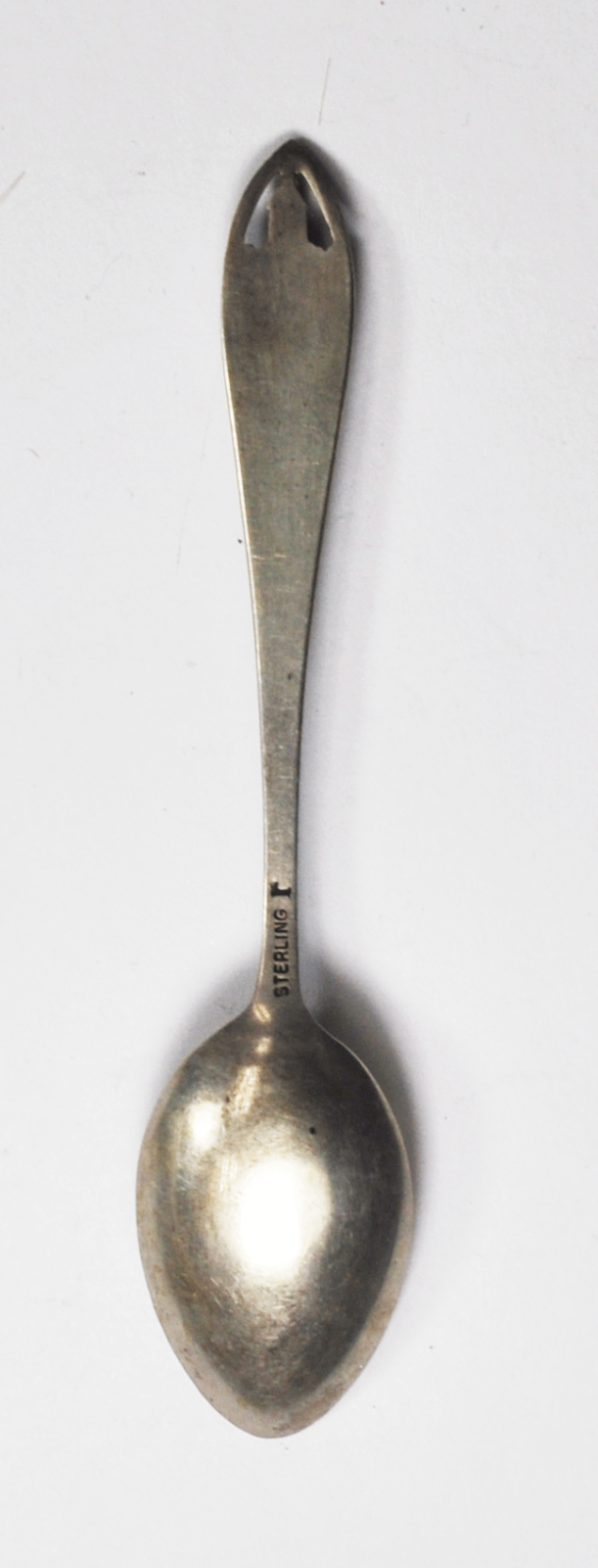 Sterling r Philadelphia Pennsylvania Souvenir Spoon Cut Out Liberty Bell 4-1/8"