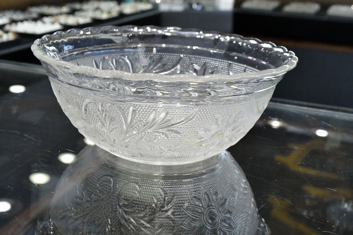 Vintage 1970's Floral Glass Cereal Bowl 6 1/2' x 2 1/2"