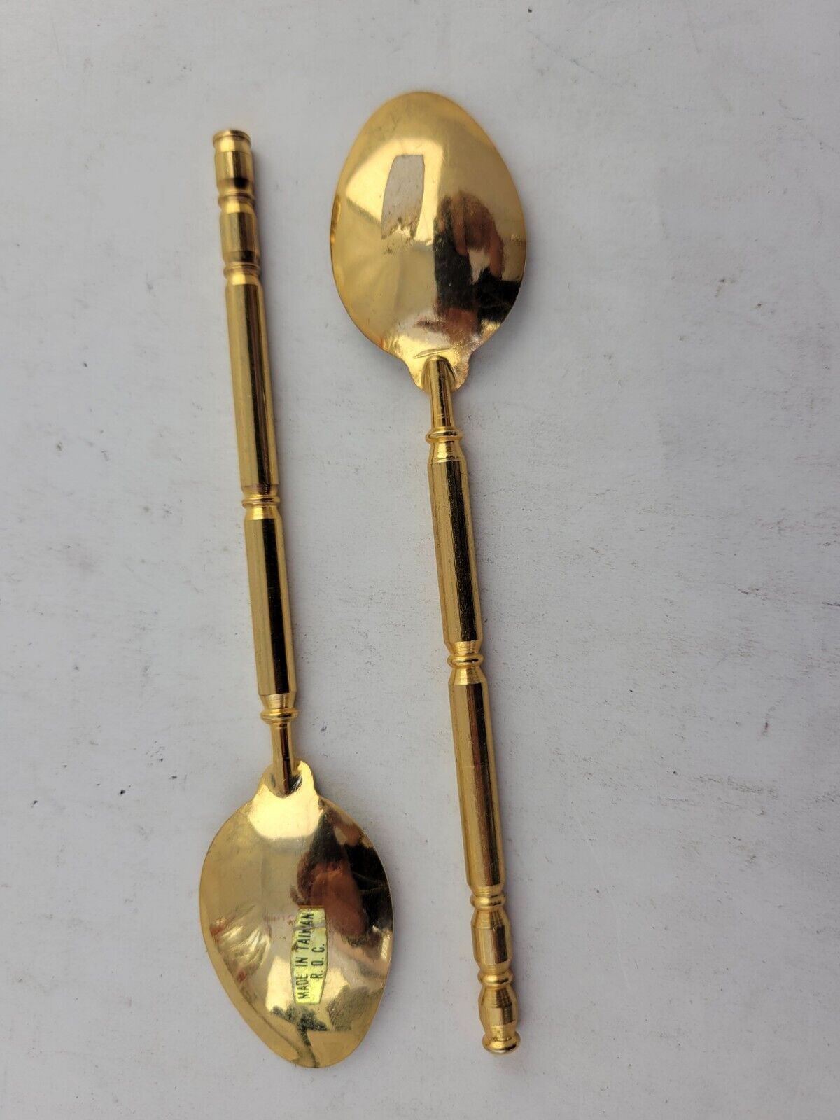 Vintage 2pc Souvenir Spoons Hawaii Cloisonne Gold Toned Enameled