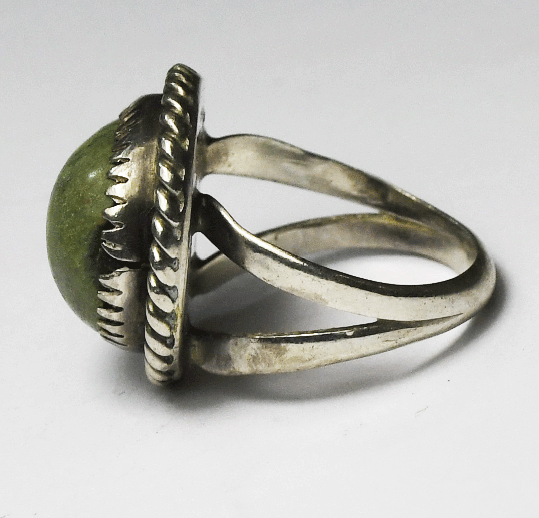 Sterling Silver Green Turquoise Round Domed 18mm Ring Size 6