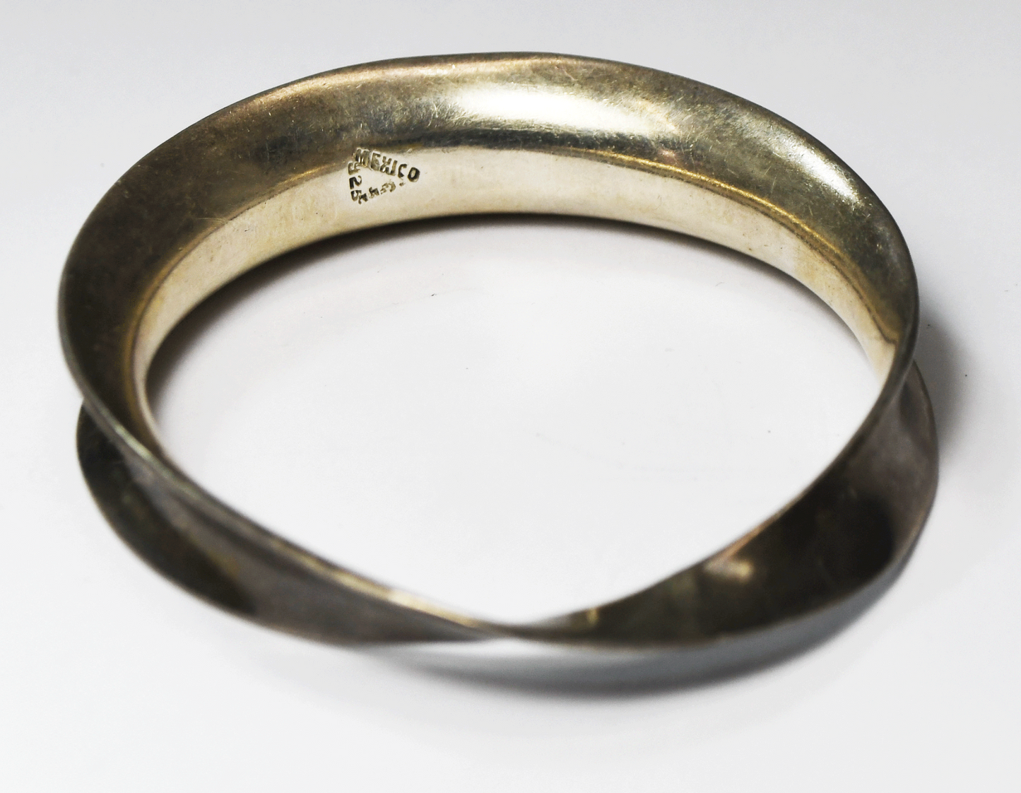 Sterling Silver Concave Mexico Medium Bangle Twist 16mm Bracelet 49g