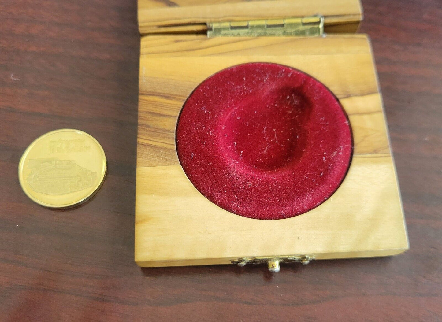 Israel 1982 Temple Mount Jerusalem 22mm 7g Gold In Olive Wood Box & COA .585
