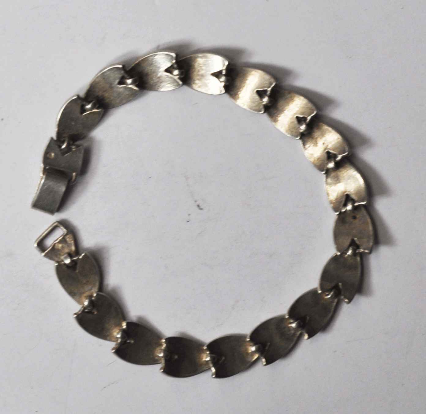 Sterling Silver Wrochaw Poland Leaf Pedal Textured Link Bracelet 7mm 7-1/4" 20g