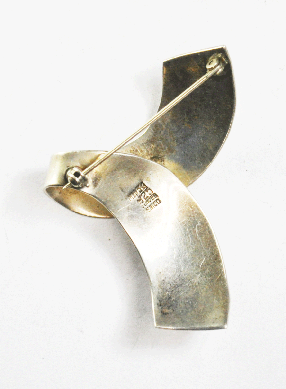Sterling Silver Mexico MM-34 Abstract Twist Ribbon Brooch Pin 36mm x 51mm