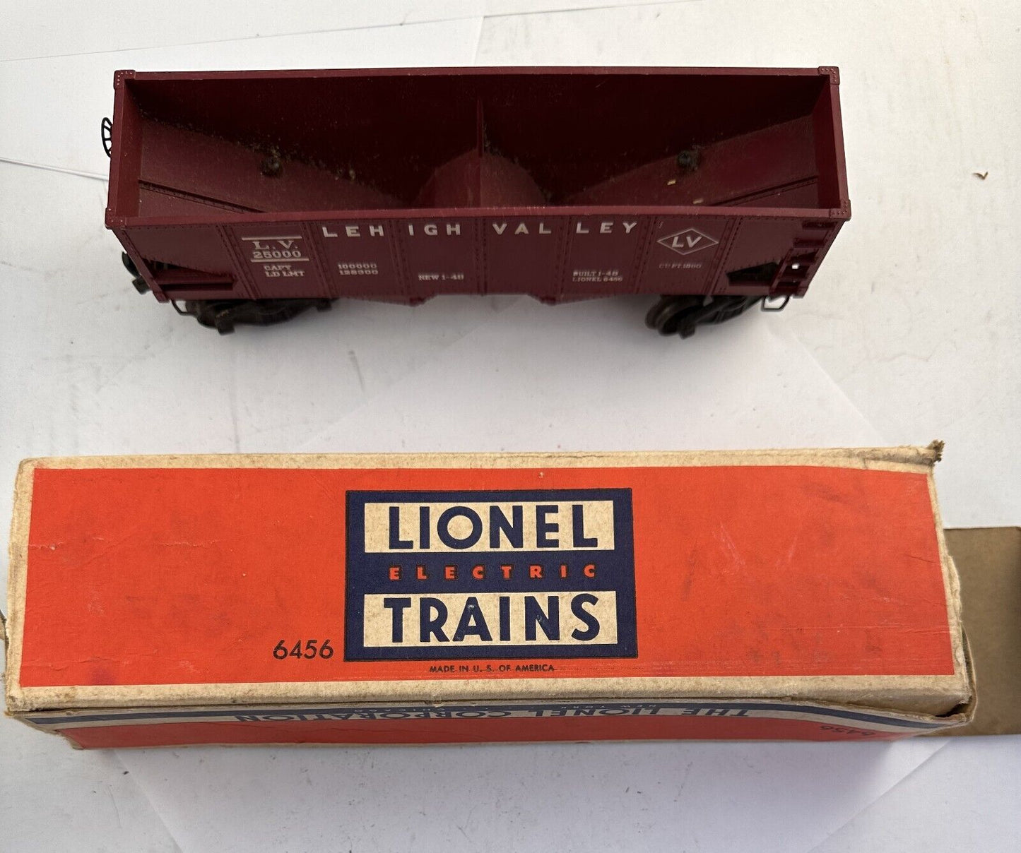 LIONEL Postwar 6456 MAROON LEHIGH VALLEY HOPPER