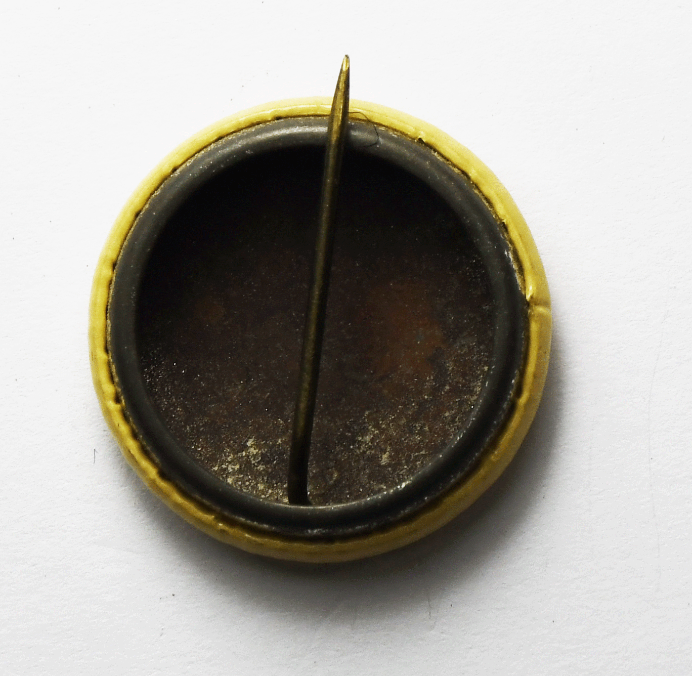 Vintage N.O.E. 1st Quarter Pinback Round 22mm