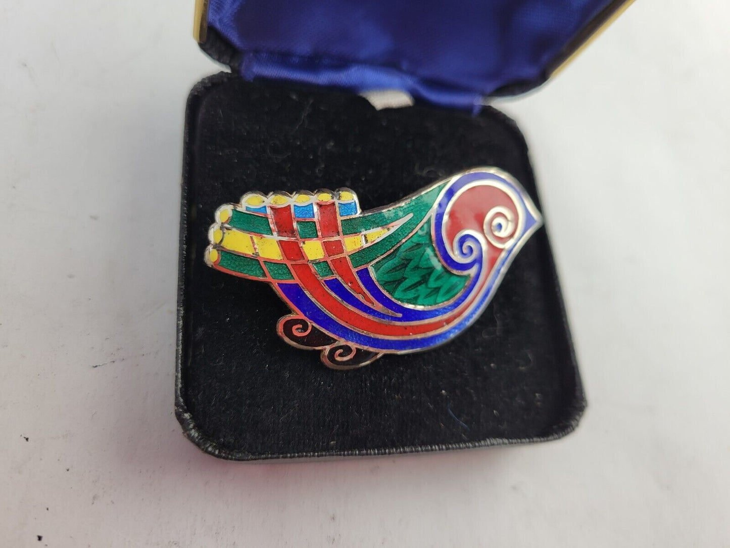 Tara Ware Dublin Ireland Celtic Sterling Guilloche Enamel Bird Brooch Boxed