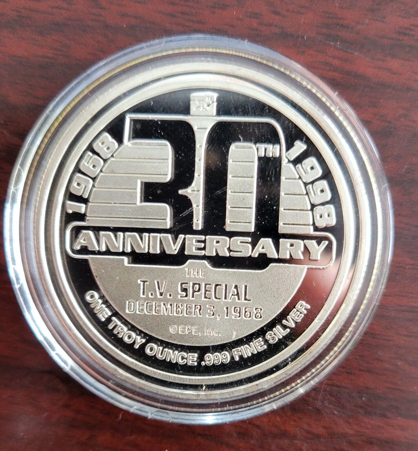 1998 Elvis Presley 1968 T.V. Special 30th Anniversary. 999 Fine Silver 1oz.