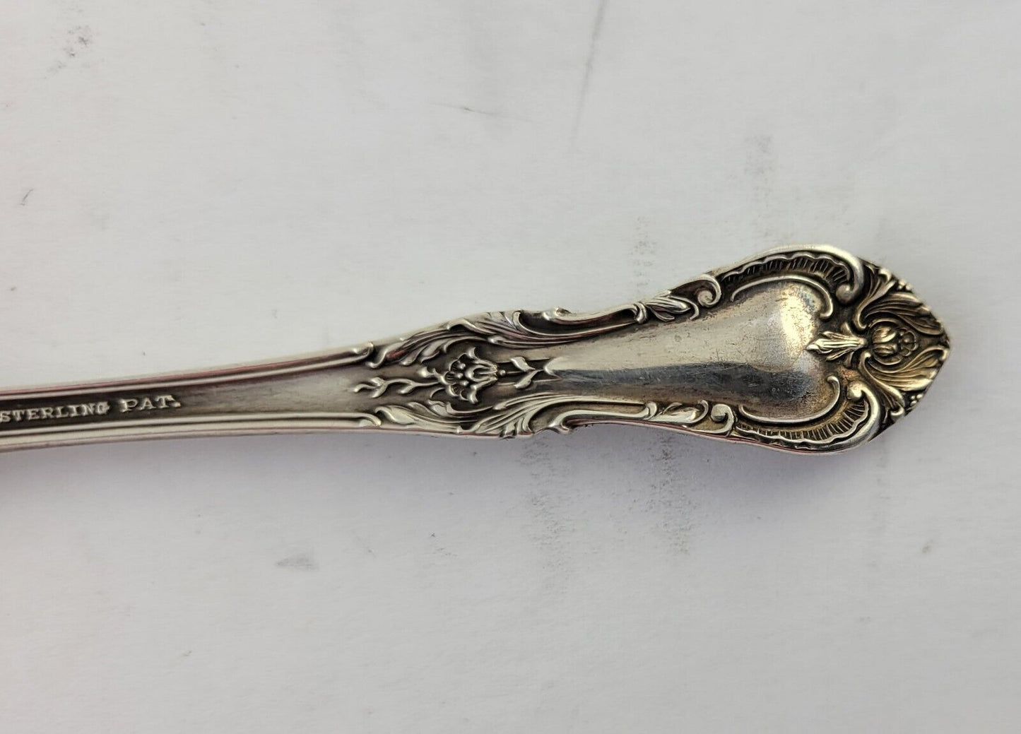 King Edward By Gorham Sterling Silver Lemon Fork - 4 3/8" No Mono .45oz.