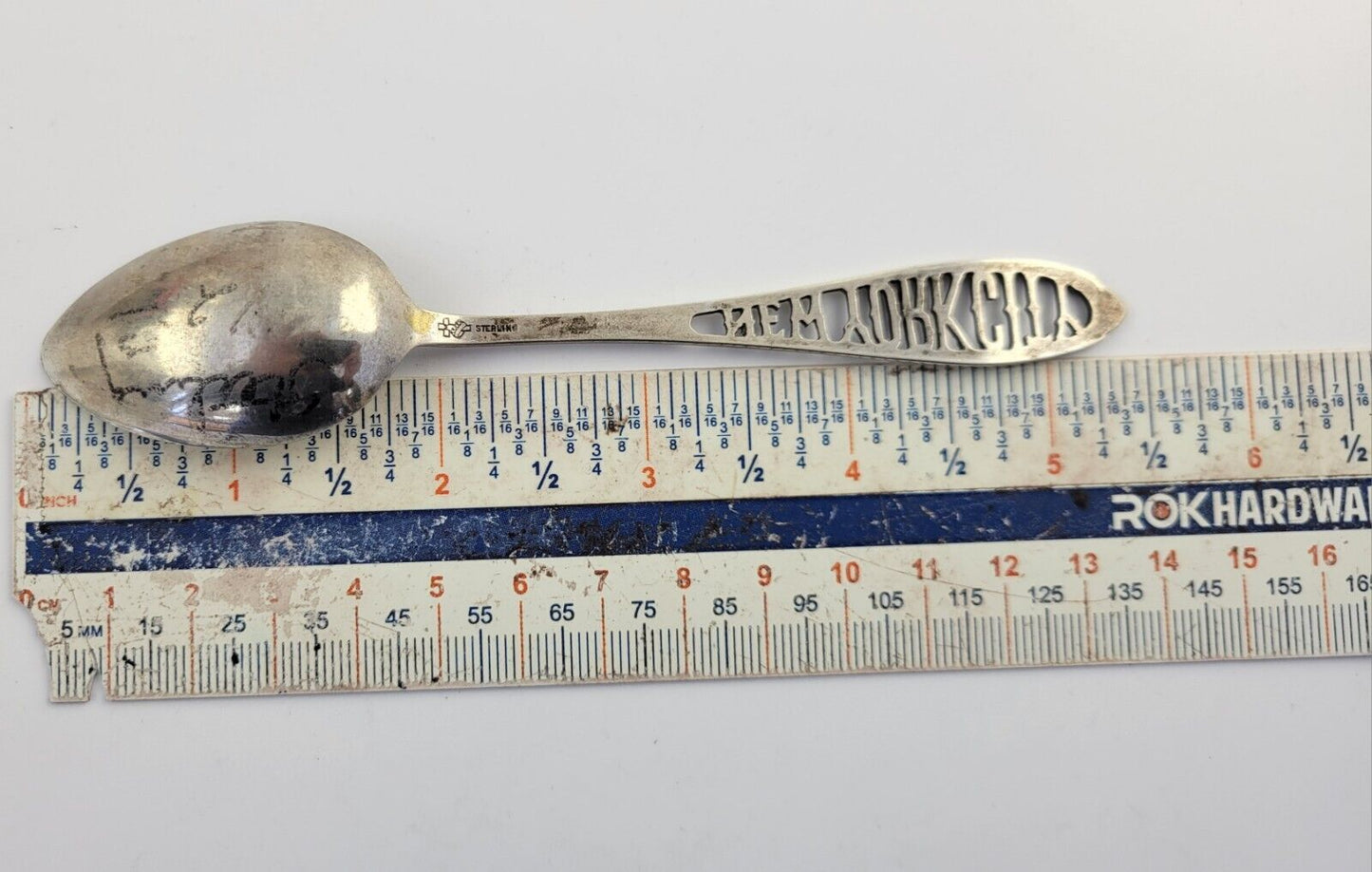 New York Sterling Silver 5 1/2" Souvenir Spoon by Manchester .43oz