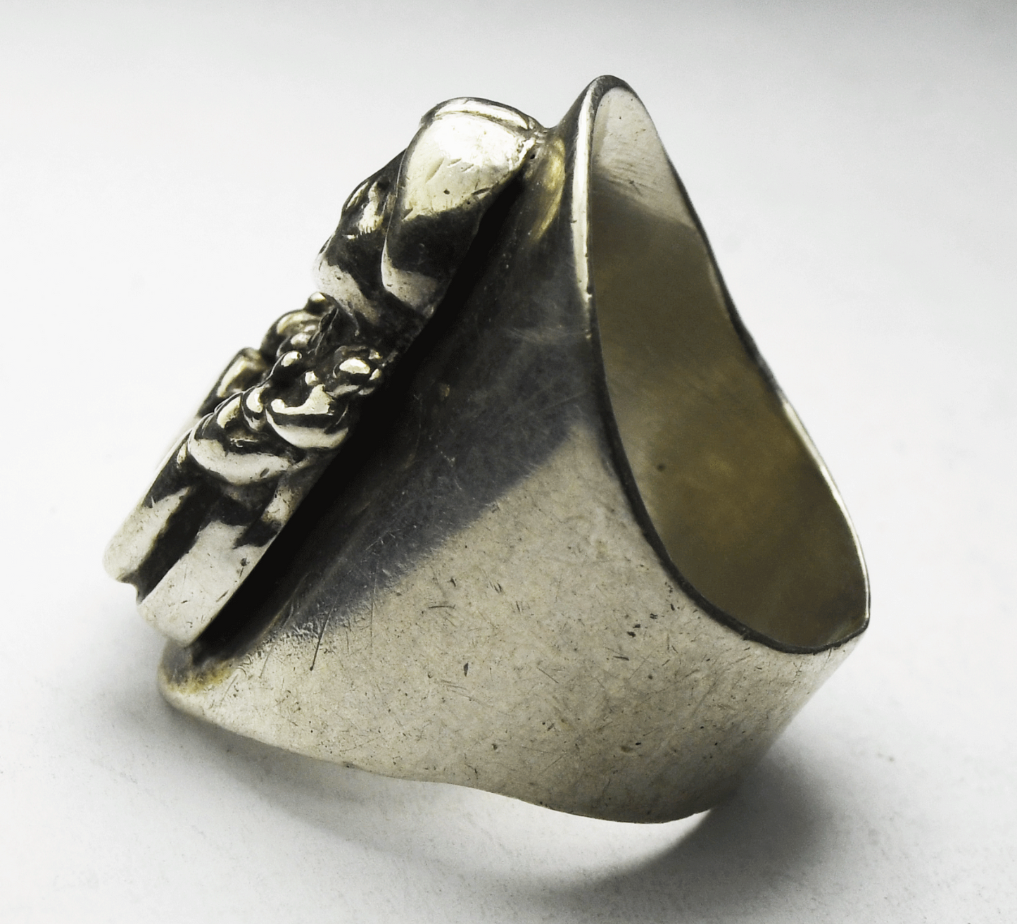 Sterling Silver 1988 Carol Felley Story Teller Ring 26mm Size 5-1/4