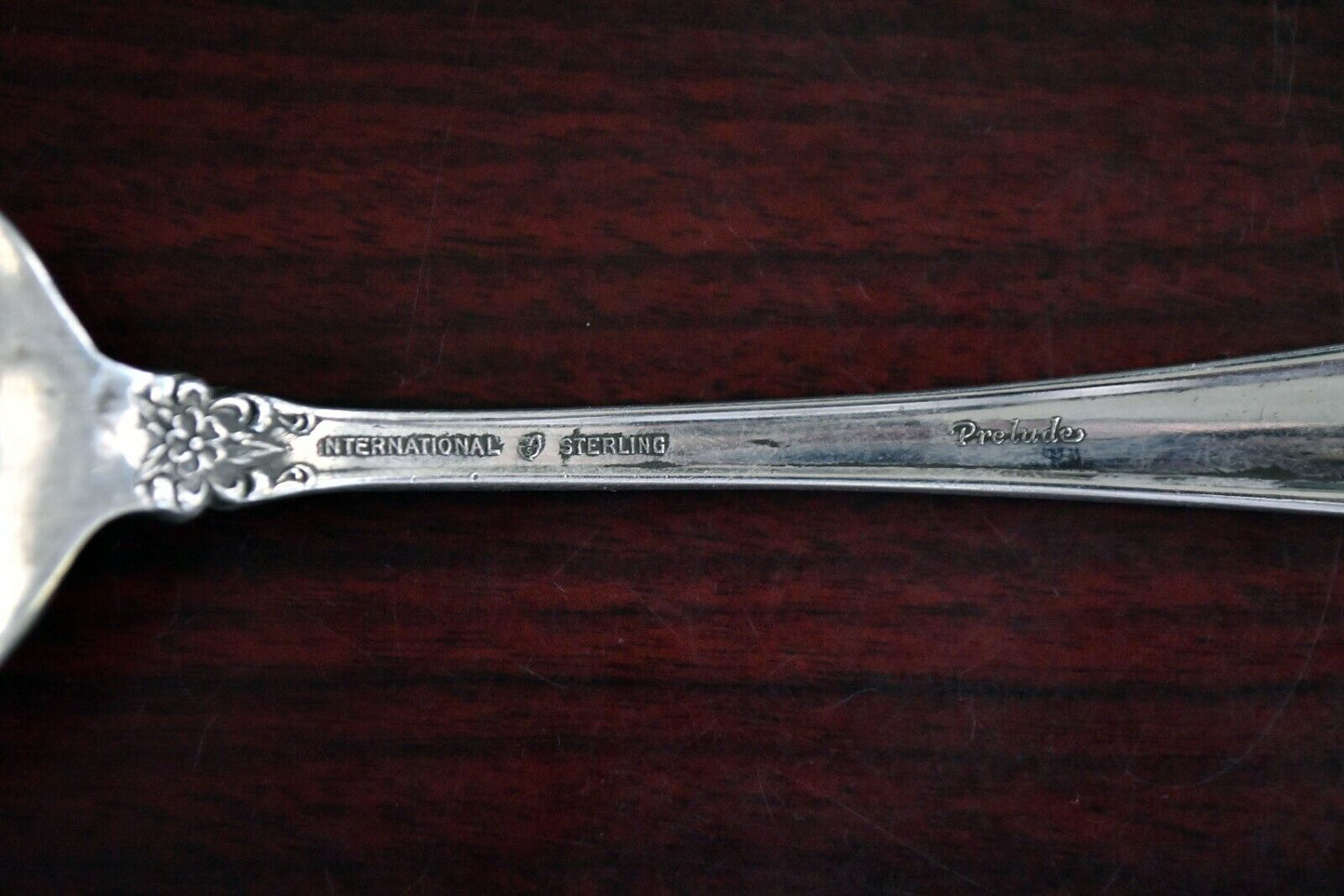 Prelude by International Sterling Silver 9" Large Cold Meat Serving Fork 2.6 oz