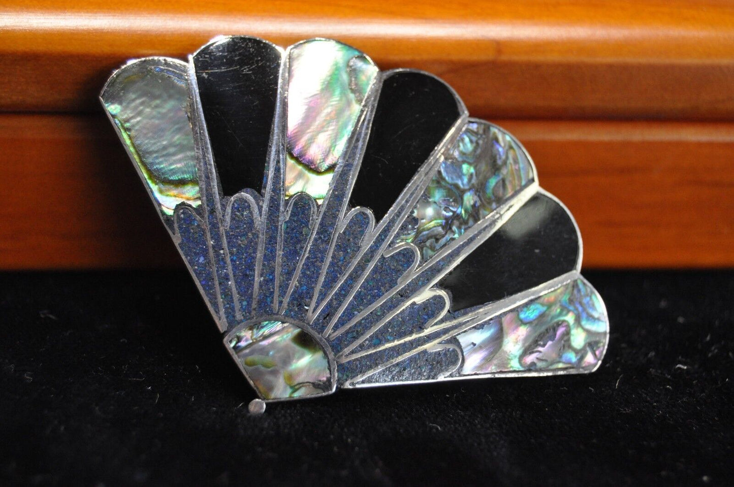 Vintage Mexico Sterling Mother of Pearl/Onyx Inlay Fan Brooch Pin Pendant Nice!