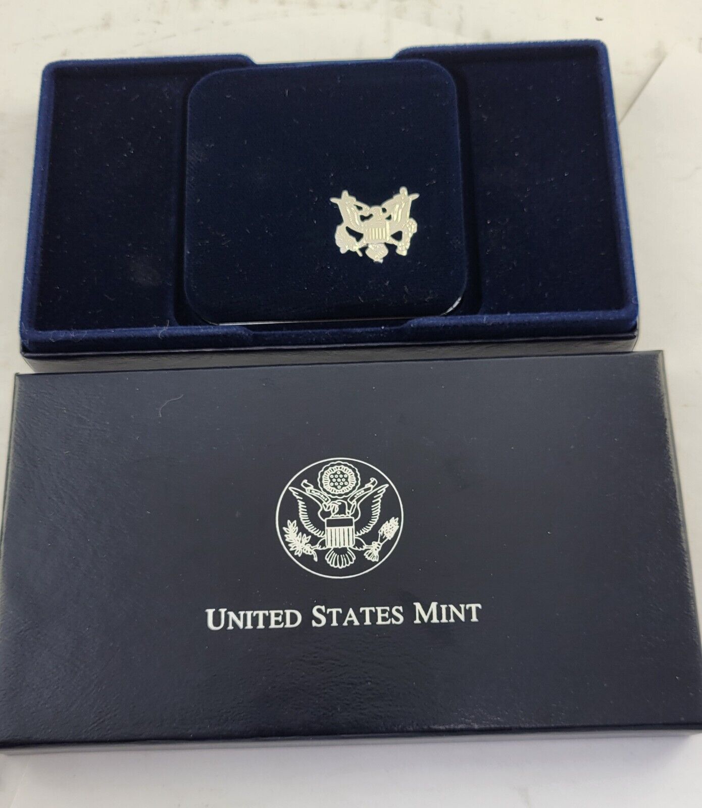 1997 P $1 Law Enforcement Proof U.S. Commemorative Silver Dollar w/Box & Paper