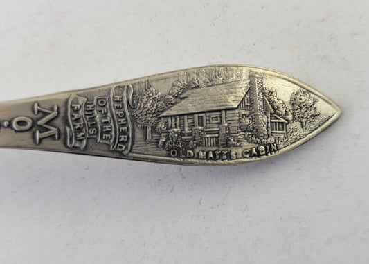 Old Matts Cabin Sterling 4 1/4"  Souvenir Spoon by Bell .33oz. Ozarks Missouri