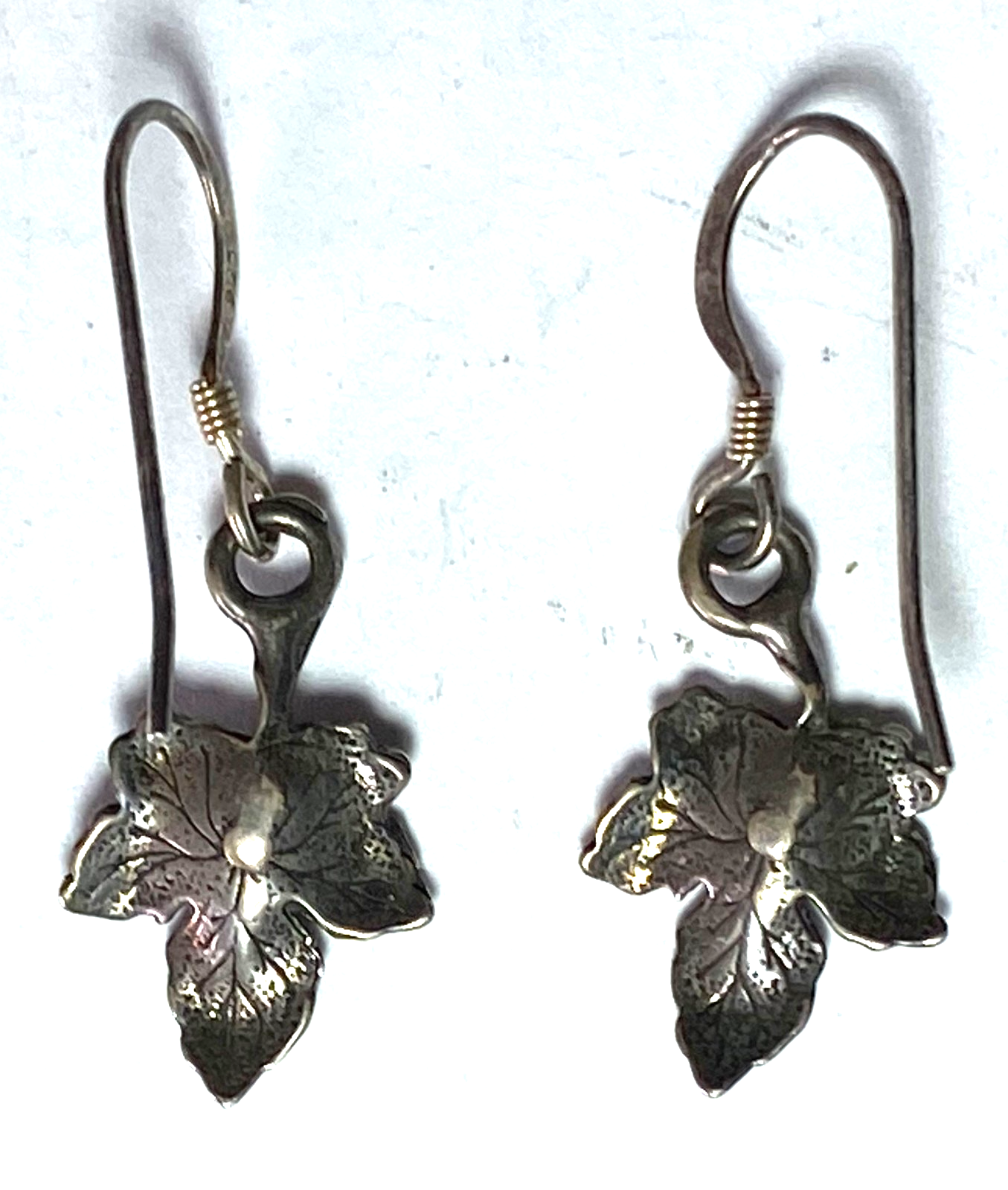 46584105