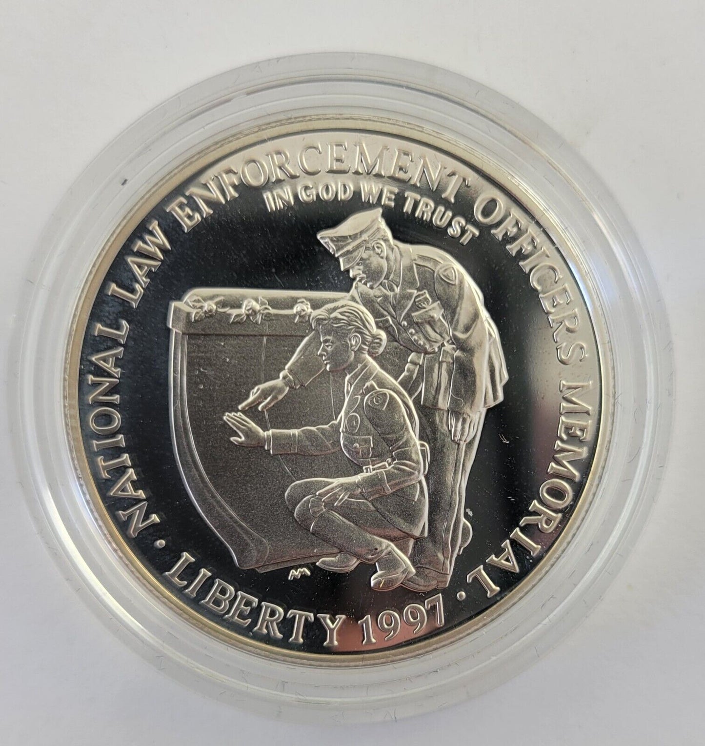 1997 P US Mint National Law Enforcement Officers Memorial Silver Dollar Coin