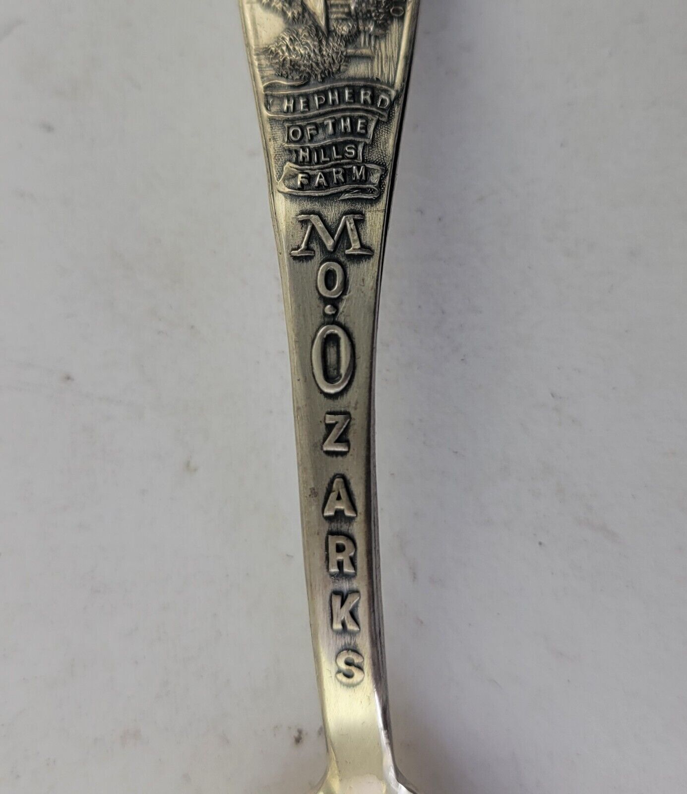 Old Matts Cabin Sterling 4 1/4"  Souvenir Spoon by Bell .33oz. Ozarks Missouri