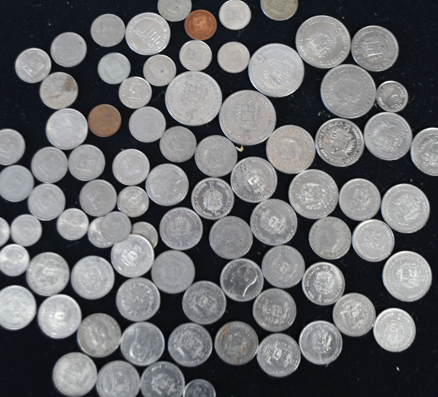 82pc Venezuela Bolivar 5 50 100 Bolivares 5 10 25 Centimos 1948-2001