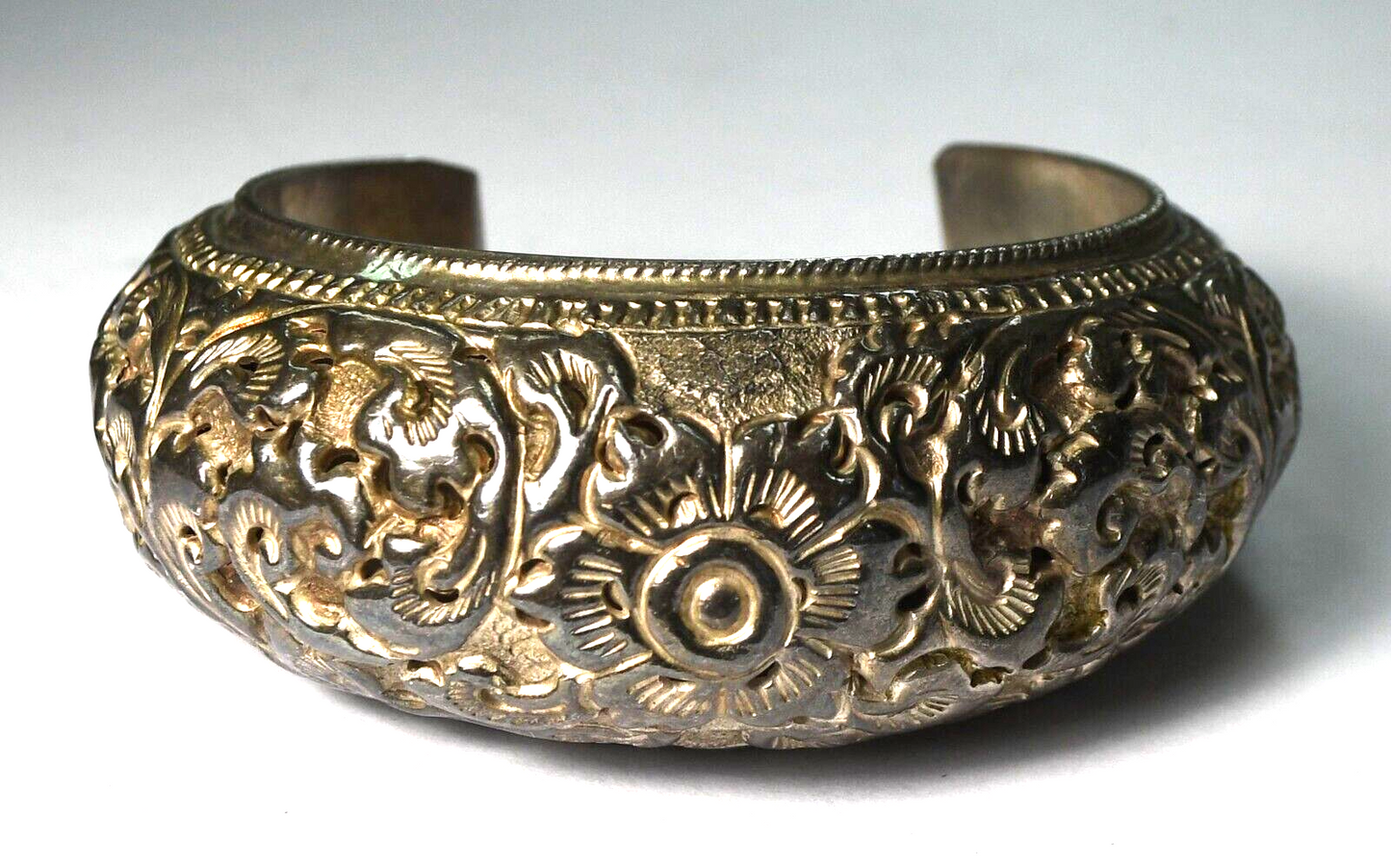 Sterling Silver Floral Flower Repousse Hollow 25mm Cuff Bracelet 6-3/4" Wrist