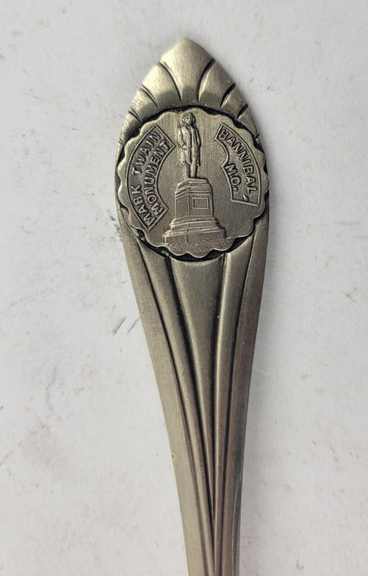 Mark Twain Boyhood Home Hannibal MO 5 1/2" Sterling Souvenir Spoon .49oz.