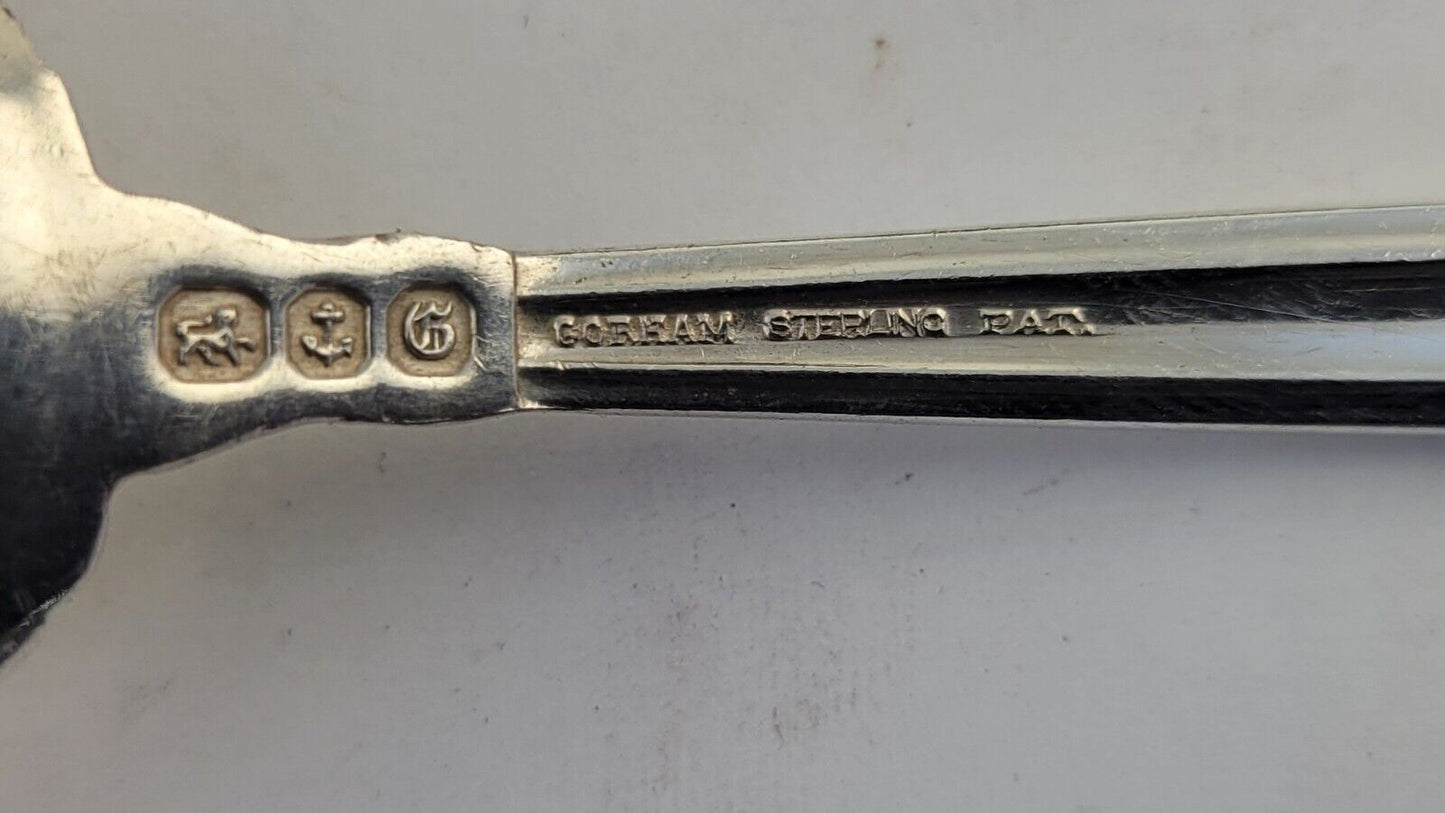 Sovereign-Old by Gorham Sterling Silver 6  1/4" Sugar Shell Spoon 1.1oz.