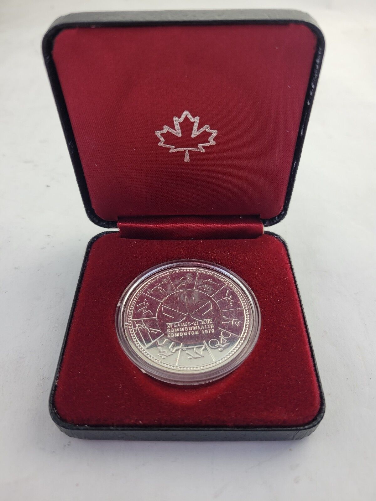 1978 Canada XI Commonwealth Games Edmonton Commemorative Dollar .500 Silver Box