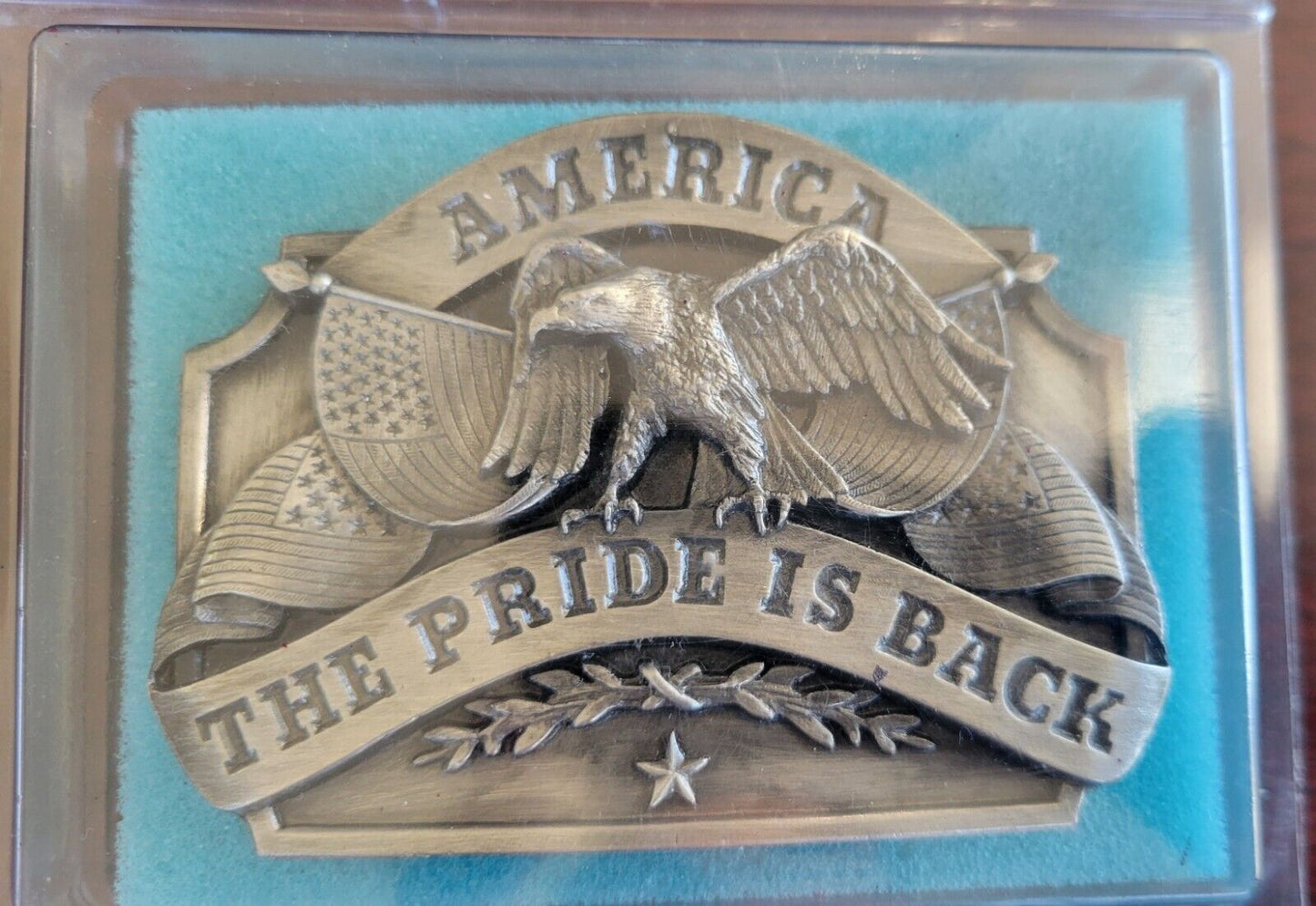 SISKIYO 1986 Belt Buckle America - The Pride Is Back American Flag Boxed